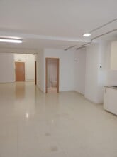 Office / Retail in Badalona, Barcelona to rent Interior Photo- Image 1 of 6