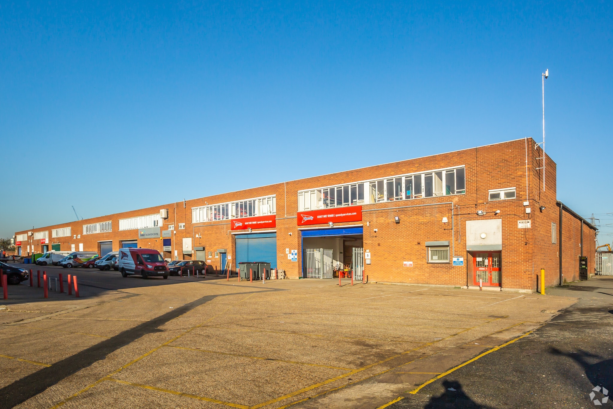 Lanrick Rd, London for sale Primary Photo- Image 1 of 8