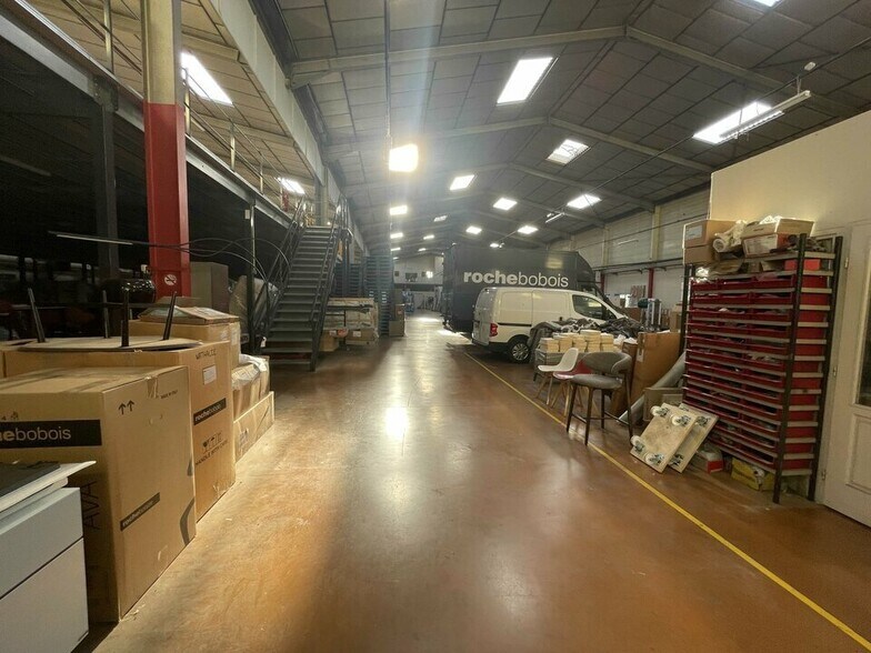 Office in Rillieux-la-Pape for sale - Interior Photo - Image 3 of 12