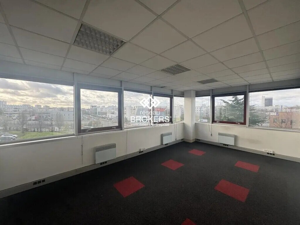 Location Bureaux 222 m² - Photo 1