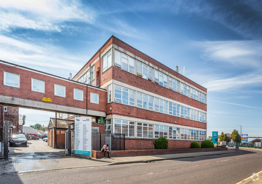 Atlantic St, Altrincham for rent - Building Photo - Image 3 of 111