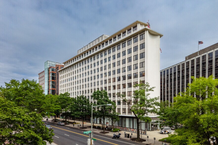 1730 Rhode Island Ave NW, Washington, DC for rent - Primary Photo - Image 1 of 11