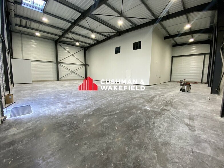 3 Ter Chemin De La Chasse, Colomiers to rent - Building Photo - Image 2 of 12