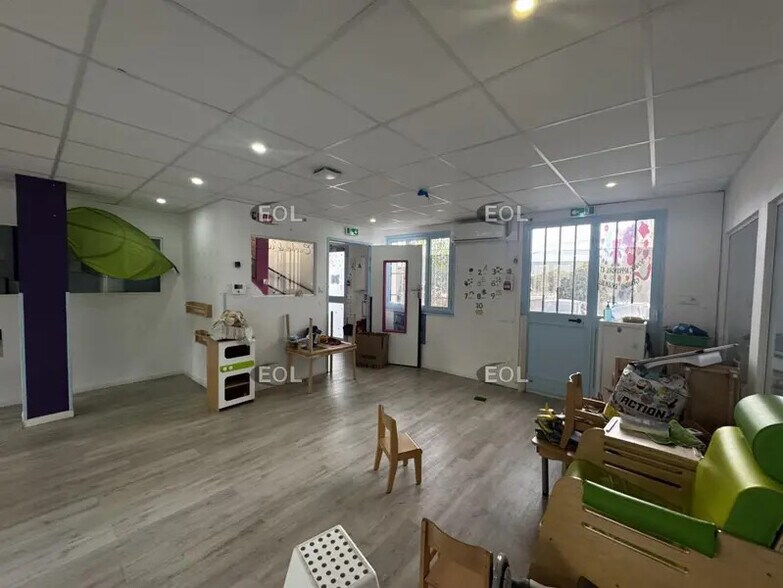 Office in Wissous to rent - Building Photo - Image 3 of 4