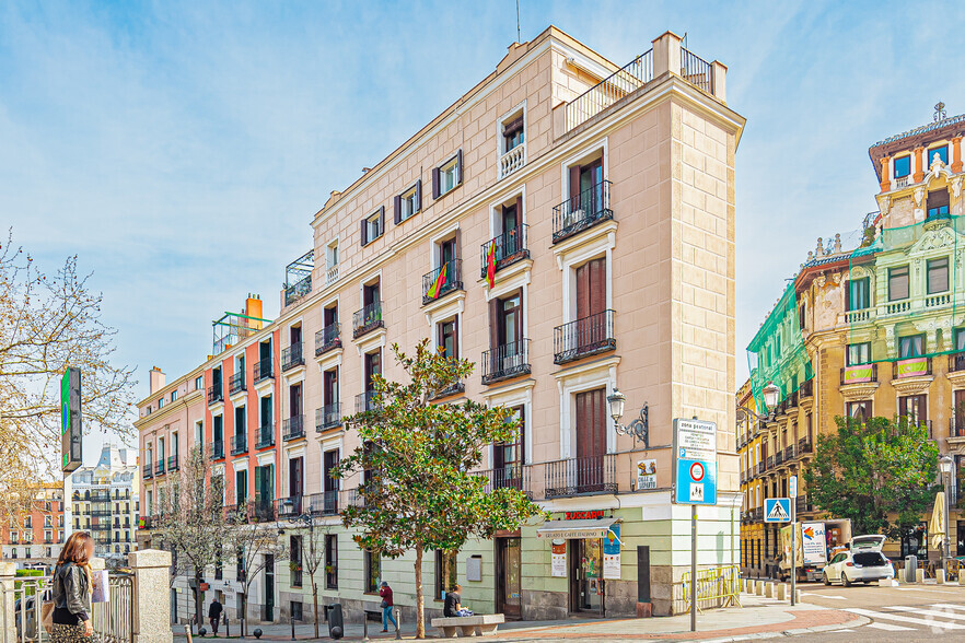 Calle De Vergara, 16, Madrid, Madrid for rent - Building Photo - Image 1 of 2