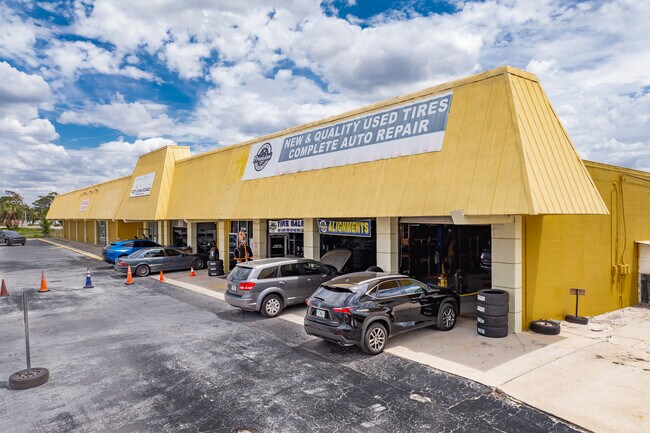More details for 5144-5158 US Highway 19, New Port Richey, FL - Retail to Rent