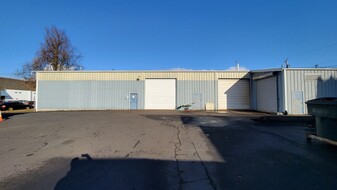 1104 11th Ave, Longview WA - Commercial Property