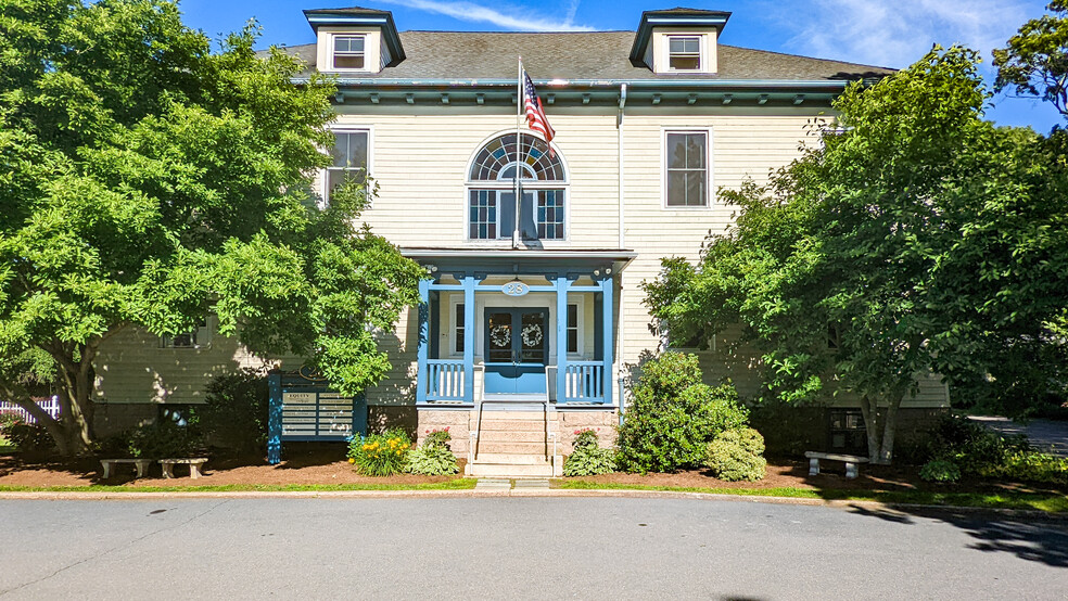 28 School St, Branford, CT for sale - Building Photo - Image 1 of 1