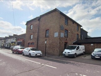 More details for 115-119 Park St, Westcliff On Sea - Office, Light Industrial for Rent