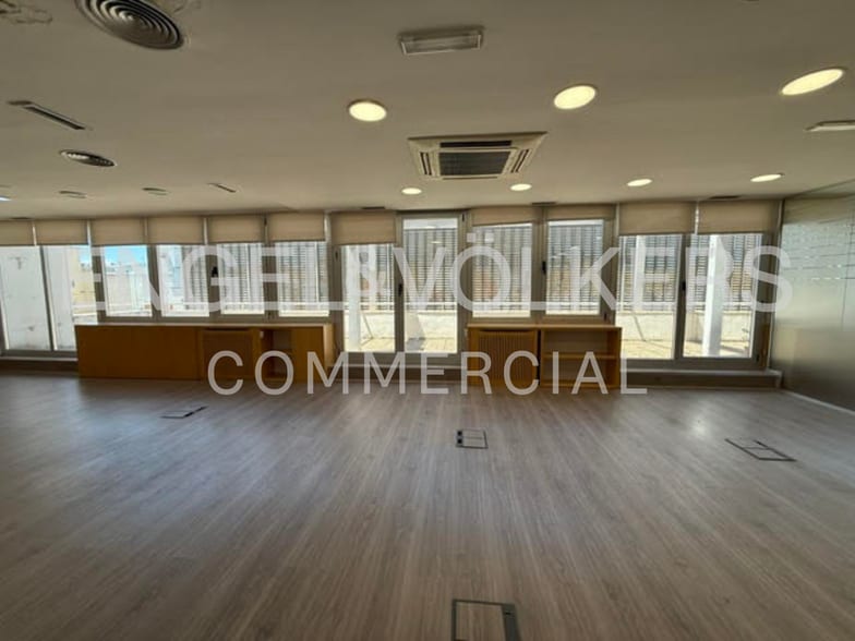 Office in Madrid, Madrid to rent - Building Photo - Image 2 of 3