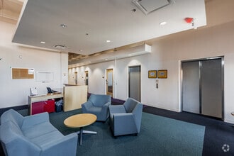 1425 Forbes Ave, Pittsburgh, PA to rent Interior Photo- Image 1 of 7