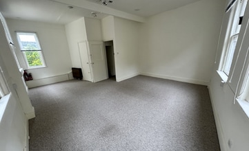 146 Walcot St, Bath to rent Interior Photo- Image 2 of 2