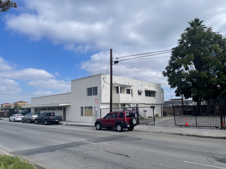5708 & 5678 Cherry Avenue, Long Beach portfolio of 2 properties for sale on LoopNet.co.uk - Building Photo - Image 1 of 6