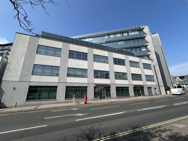 63-65 Bretonside, Plymouth to rent - Building Photo - Image 1 of 1