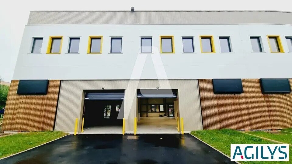 Light Industrial in Fresnes to rent Building Photo- Image 1 of 7