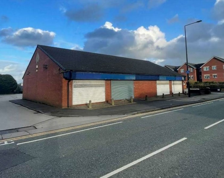 254-256 Wigan Rd, Wigan to rent - Primary Photo - Image 1 of 1