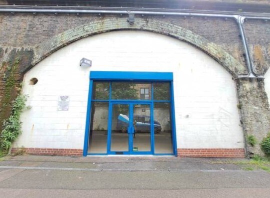 Ponsford St, London to rent Primary Photo- Image 1 of 2