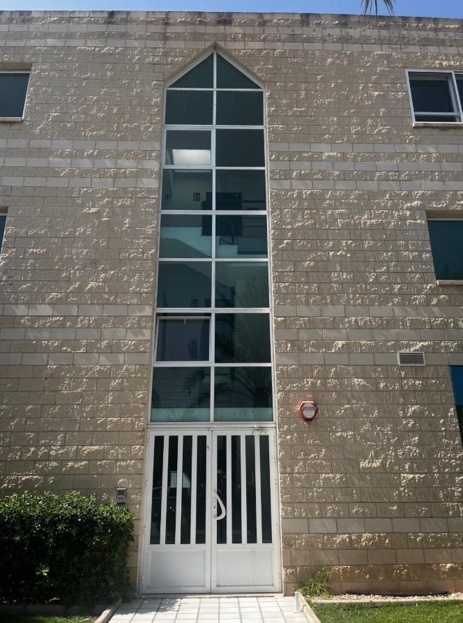 Office in Elche, Alicante to rent Building Photo- Image 1 of 2