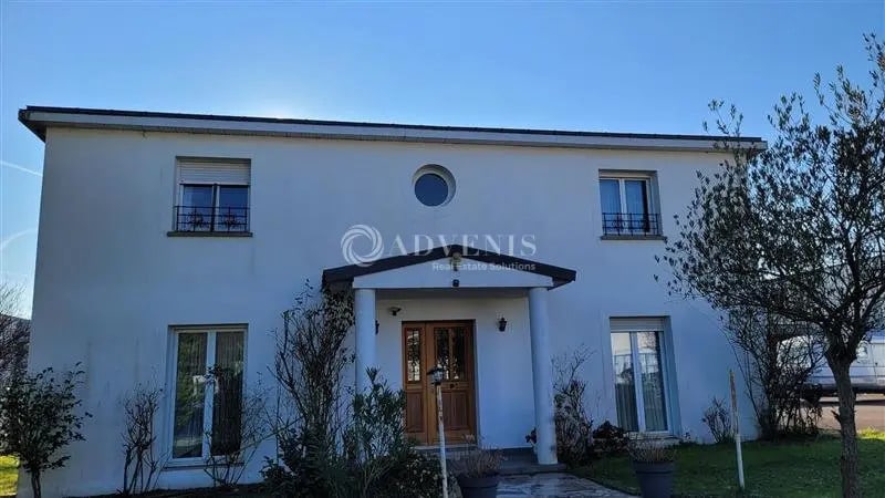Vente Bureaux 225 m² - Photo 1
