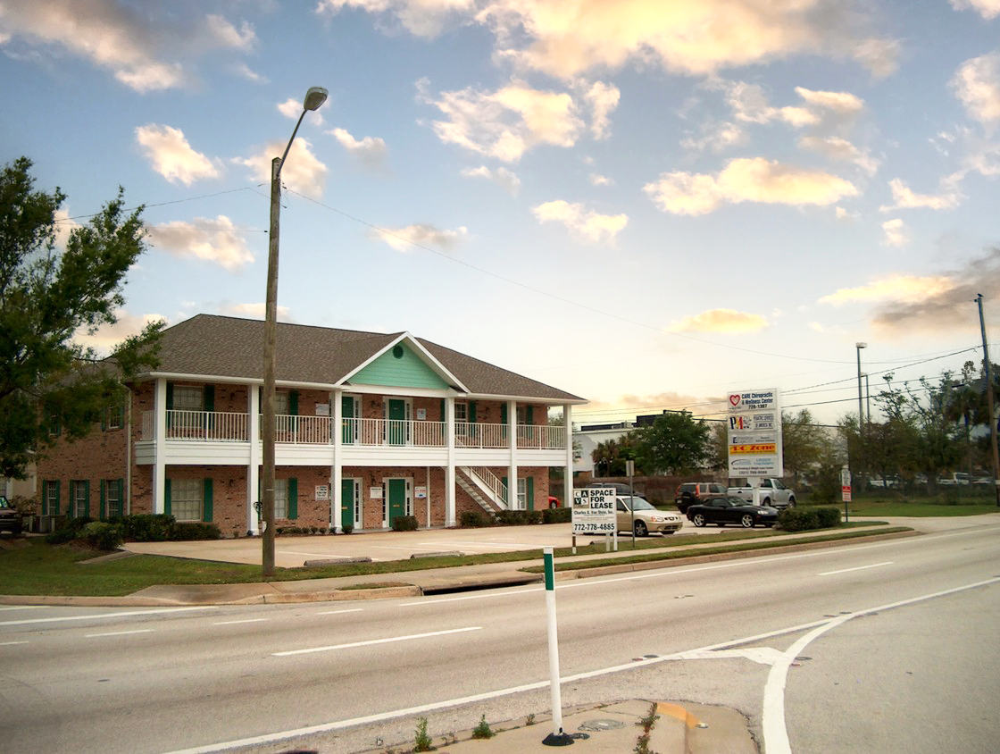 2100 W New Haven Ave, Melbourne, FL for rent Building Photo- Image 1 of 5