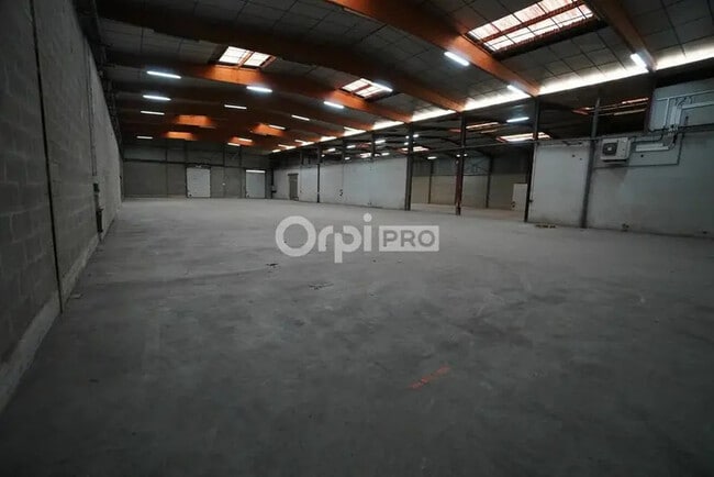 Vente Local d'activités 1 000 m²