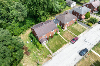 Herman St Apartments portfolio of 4 properties for sale on LoopNet.co.uk Building Photo- Image 1 of 10