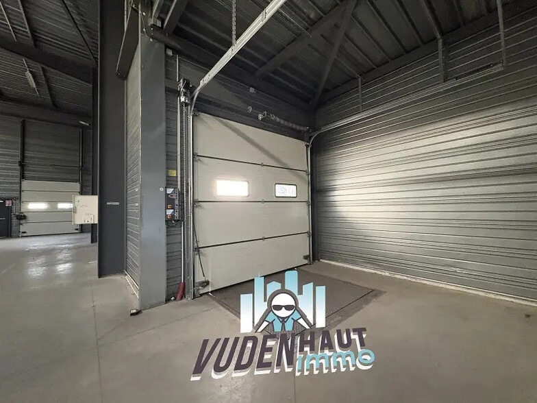 Light Industrial in Quint-Fonsegrives to rent - Building Photo - Image 3 of 9