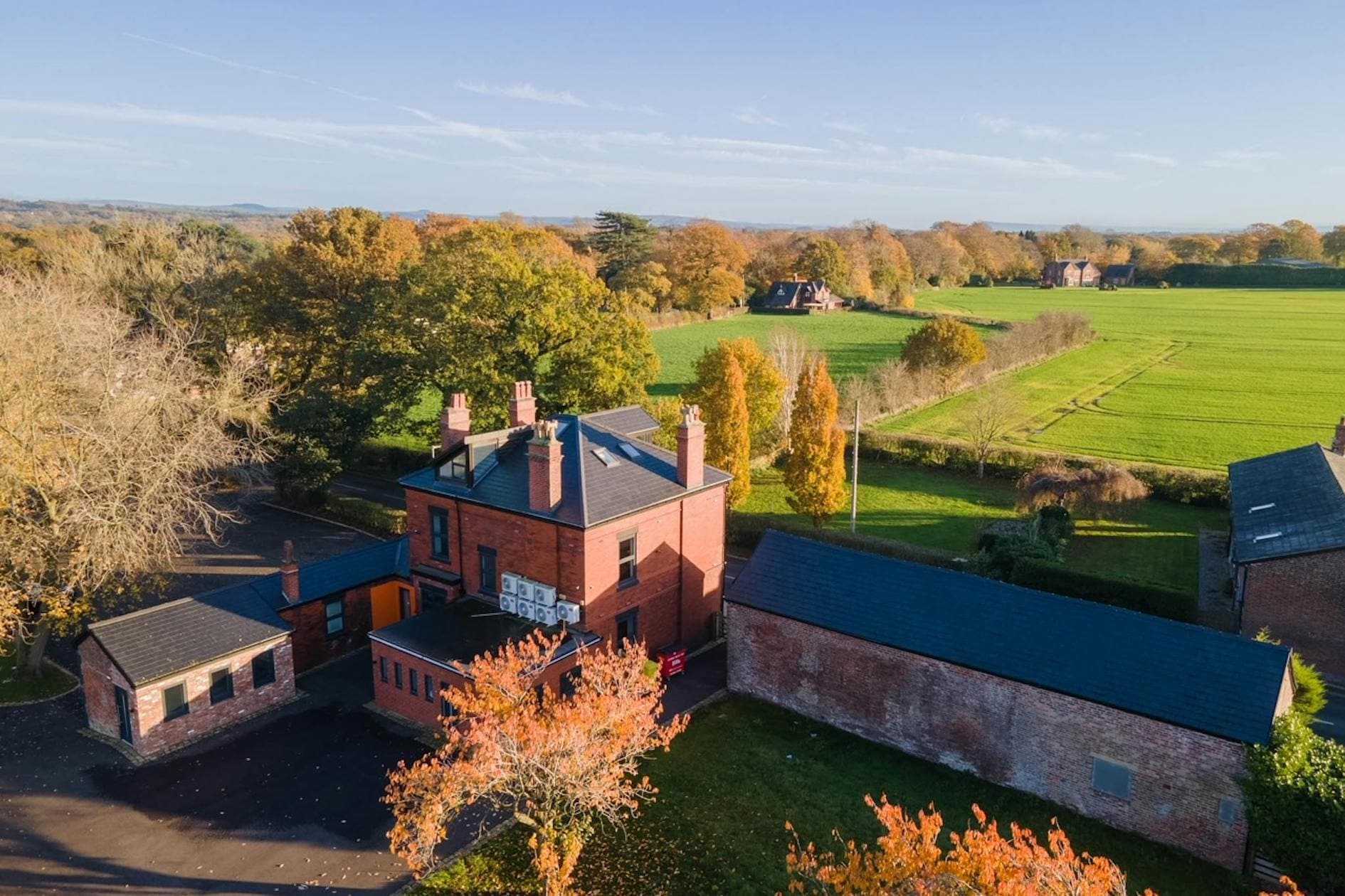 Mill Ln, Alderley Edge to rent Building Photo- Image 1 of 20