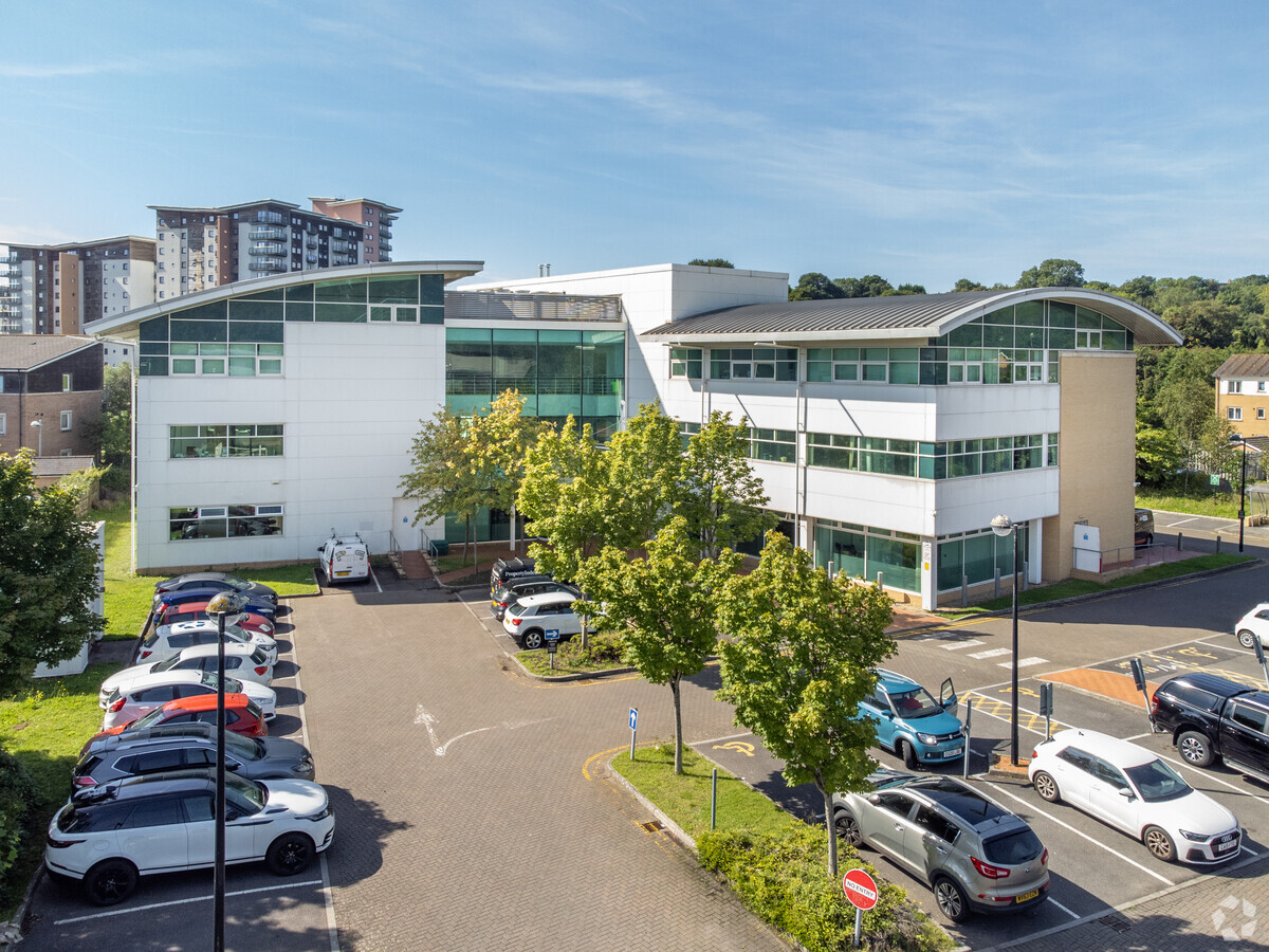 Asda Cardiff Bay Car Park