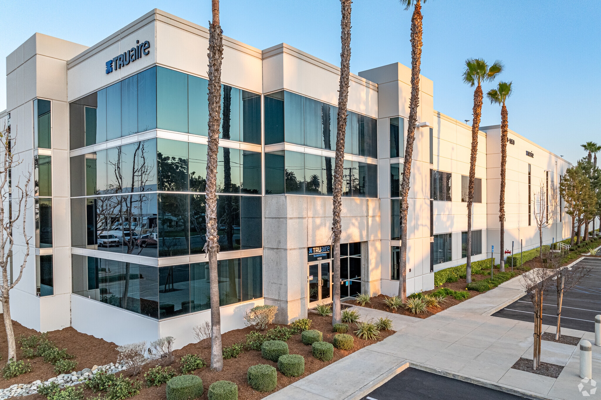 11130-11290 Bloomfield Ave, Santa Fe Springs, CA to rent Building Photo- Image 1 of 12