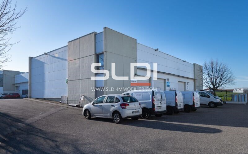 Chemin Du Champ Du Roy, Rillieux-la-Pape to rent Building Photo- Image 1 of 8