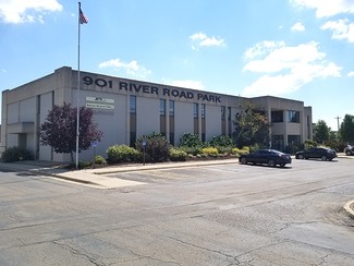 More details for 901 NE River Rd, Topeka, KS - Office for Rent