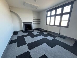 Station Yard, Needham Market to rent Interior Photo- Image 2 of 5