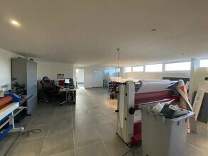 Office in Boissy-l'Aillerie to rent Interior Photo- Image 2 of 8