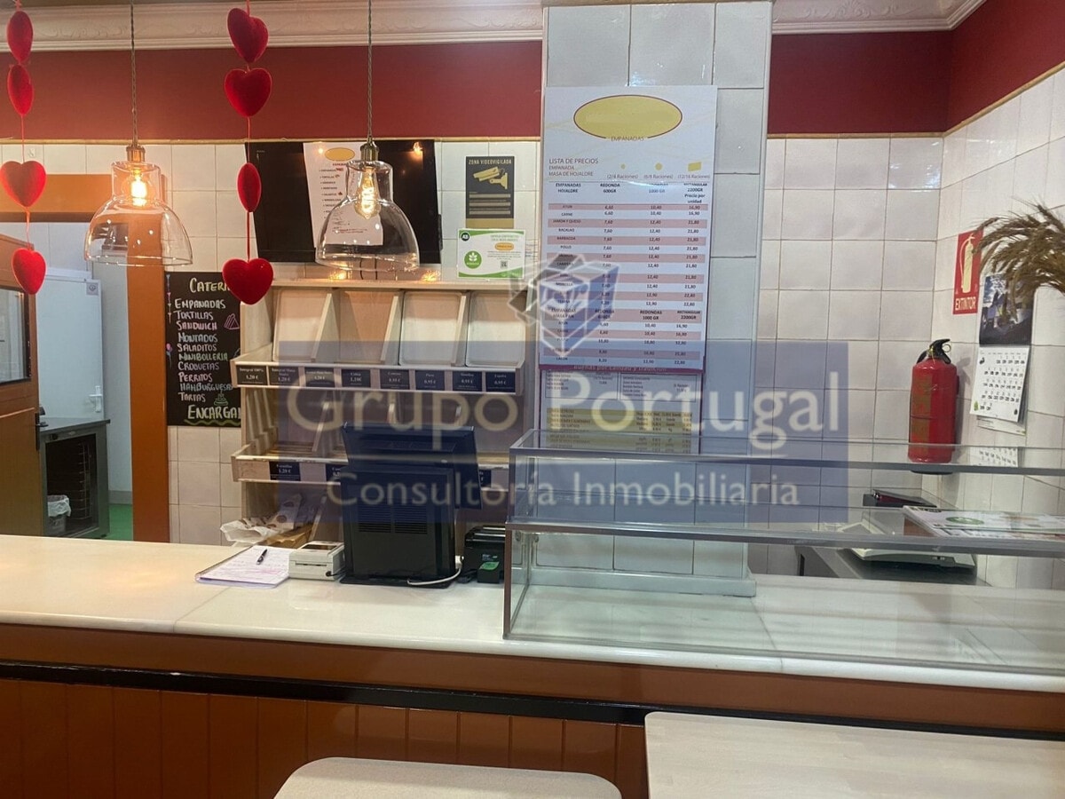 Getafe, MAD 28904 - - - Interior Photo - Image 2 of 8