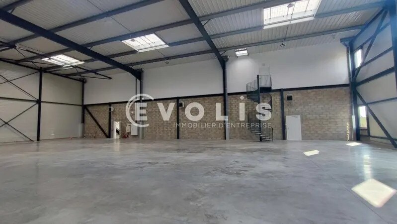 Light Industrial in Bailly-Romainvilliers for sale Interior Photo- Image 1 of 6