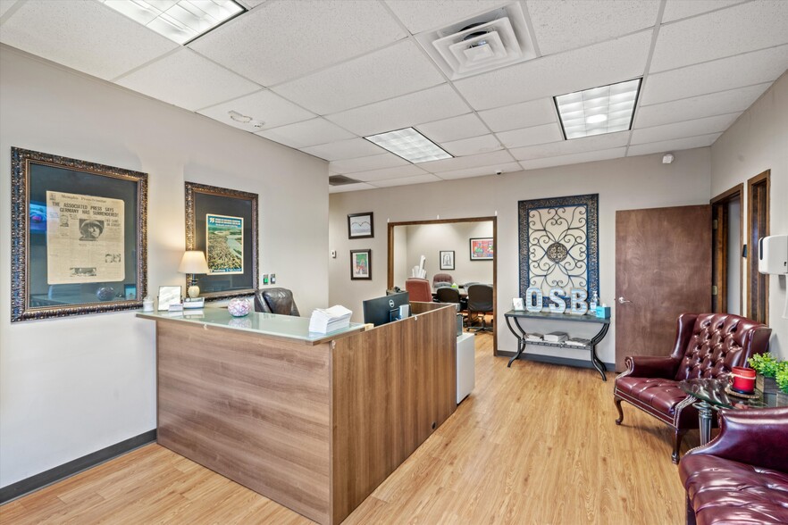 3689 Cherry Rd, Memphis, TN for sale - Lobby - Image 3 of 17