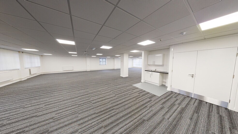 Rawmarsh Rd, Rotherham for rent - Matterport 3D Scan - Image 2 of 7