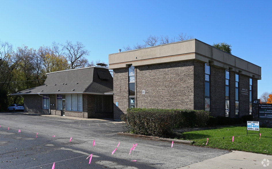 47 W Dundee Rd, Wheeling, IL for sale - Building Photo - Image 2 of 15