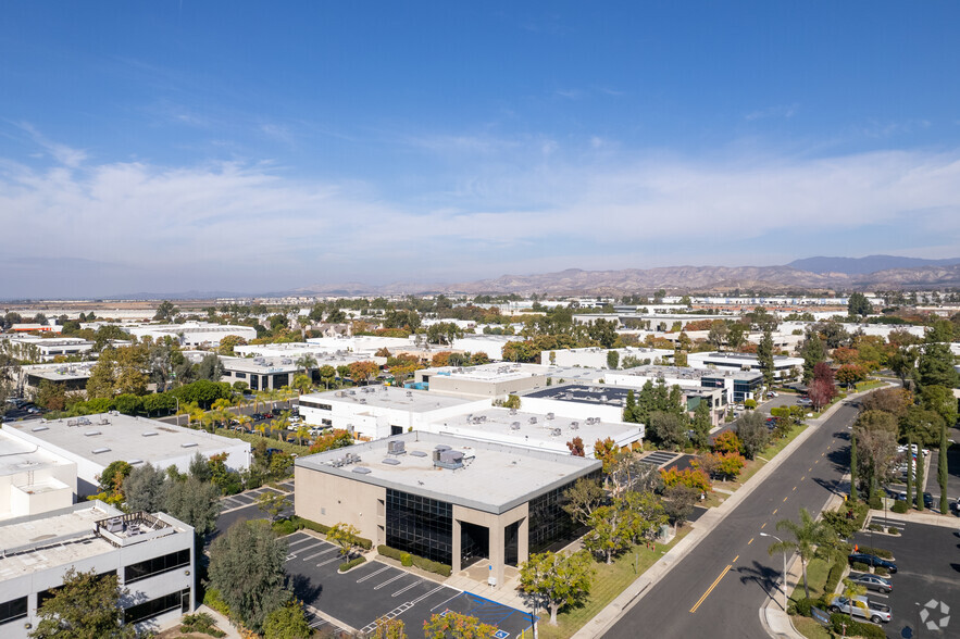 10 Chrysler, Irvine, CA for sale - Aerial - Image 2 of 5