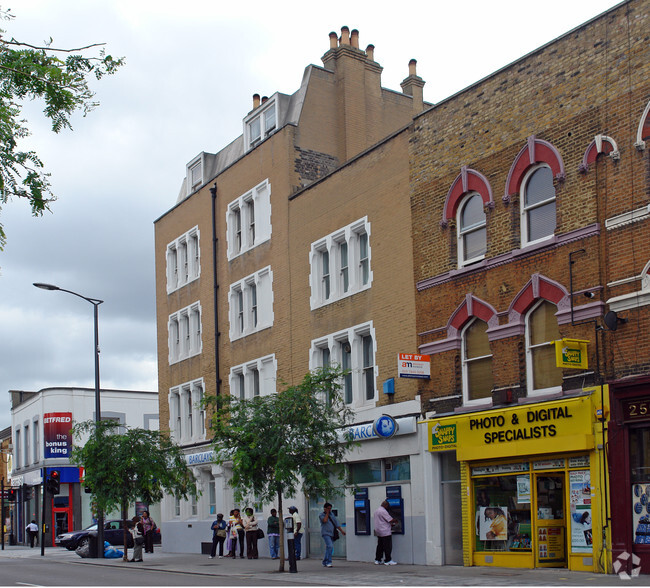 256-260 Walworth Rd, London for rent - Primary Photo - Image 1 of 3