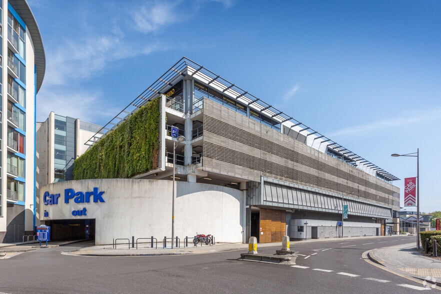 Explore Ln, Bristol to rent - Building Photo - Image 3 of 11