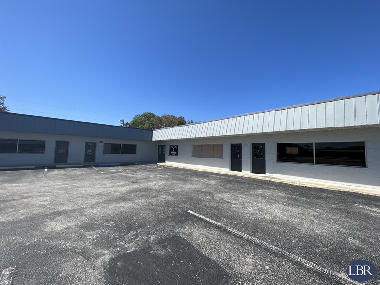 566 Barton Blvd, Rockledge, FL for rent - Building Photo - Image 3 of 6