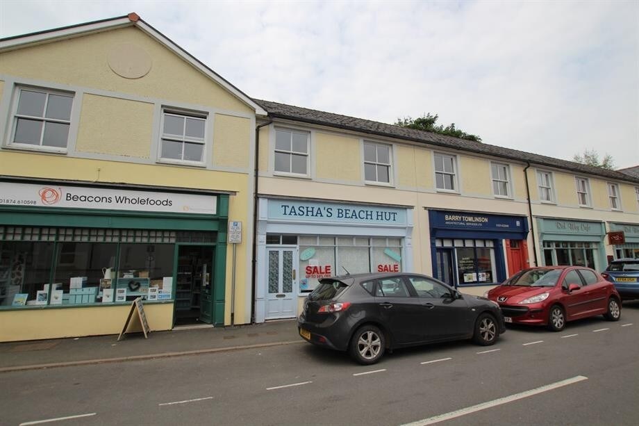 2 Rich Way, Brecon for sale Primary Photo- Image 1 of 1