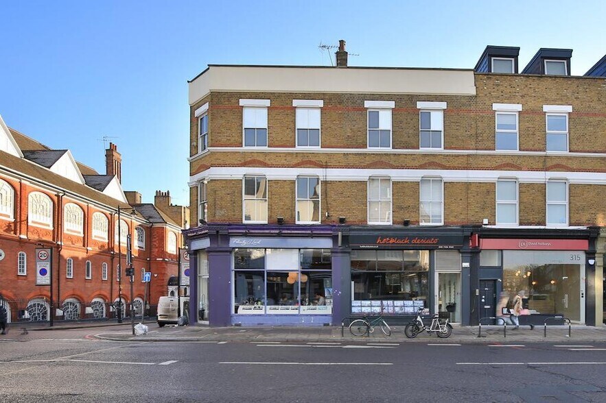 313-314 Upper St, London for sale - Building Photo - Image 1 of 1