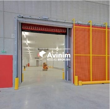 Industrial in Aulnay-sous-Bois to rent - Interior Photo - Image 3 of 5