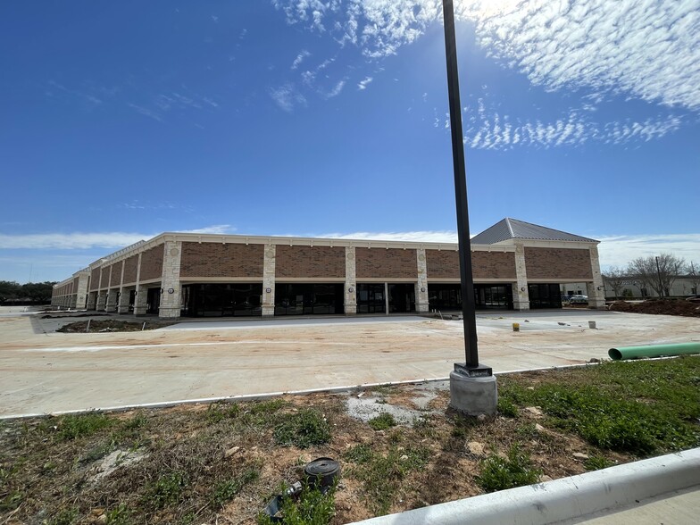 4899 Highway 6, Missouri City, TX for rent - Building Photo - Image 2 of 23