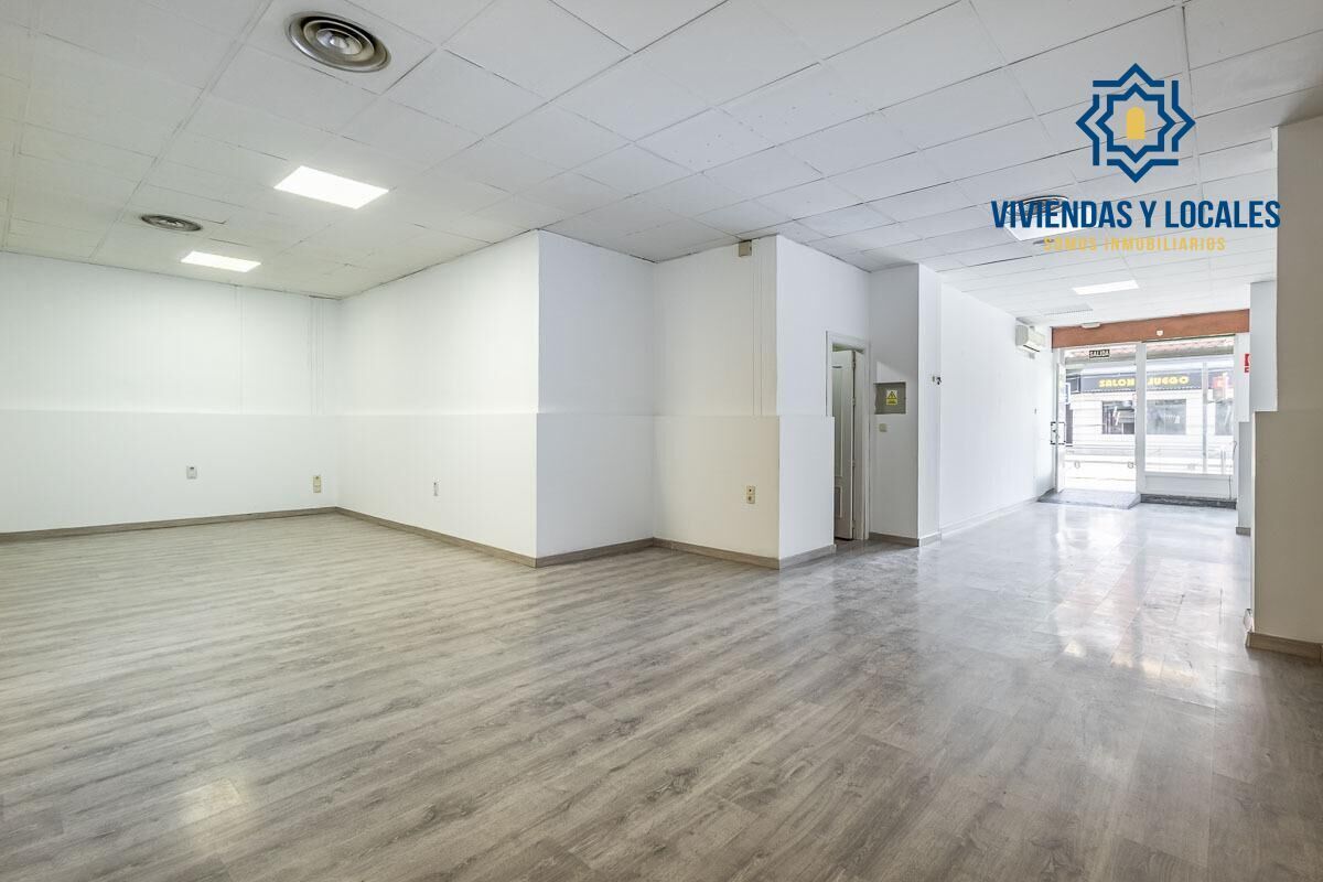 Retail in Maracena for sale Interior Photo- Image 1 of 11
