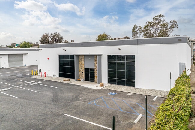 More details for 8731 & 8741 Pioneer Blvd, Santa Fe Springs, CA - Industrial to Rent