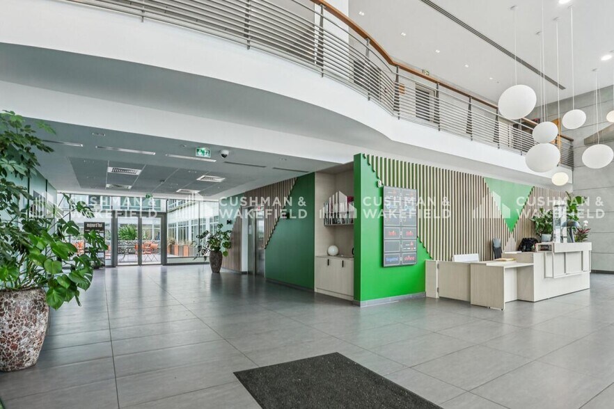 2 Rue De Paris, Meudon to rent - Building Photo - Image 3 of 14